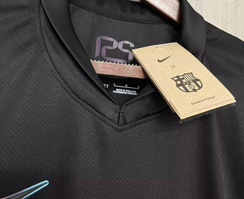 BARCELONA EDICIÓN LIMITADA TRAVIS SCOTT II 24/25 HOMBRE